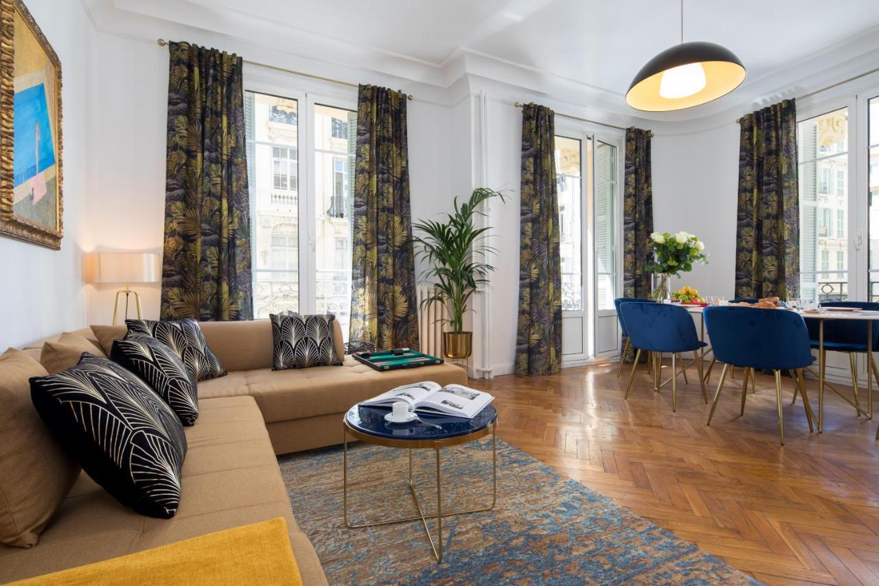 Emilia Apartment *